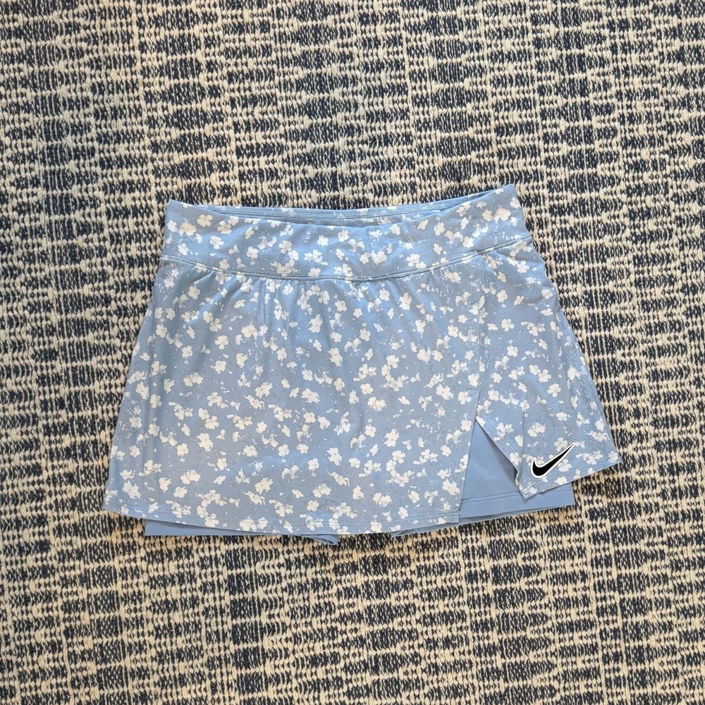 Nike floral tennis skirt sz Md